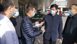 院长，盼您平安归来-----白银市第一人民医院院长达春和出征驰援武汉