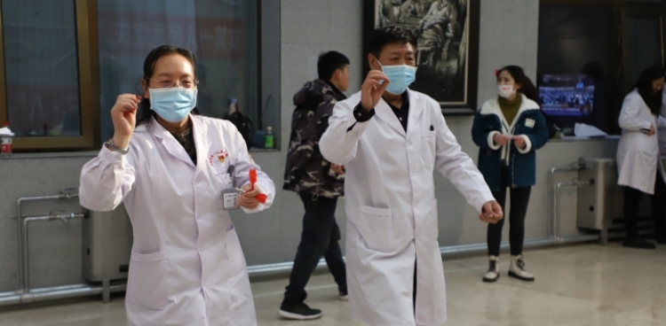 白银市第一人民医院开展庆祝“三·八” 妇女节趣味运动会