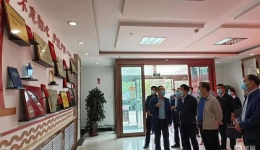 白银市委常委、市纪委书记、市监委主任杨晓峰一行到我院同馨医养院调研养老服务工作