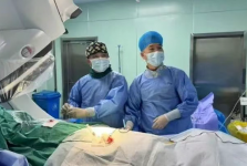 学科建设 | 市一院心血管介入团队自主完成首例“左束支区域起搏+高位房间隔起搏双腔起搏器植入术”