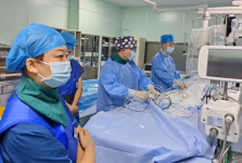 学科建设 | 白银市首例！市一院心血管介入团队成功完成“冠脉重度钙化伴狭窄患者经皮冠状动脉旋磨术＋支架植入术”